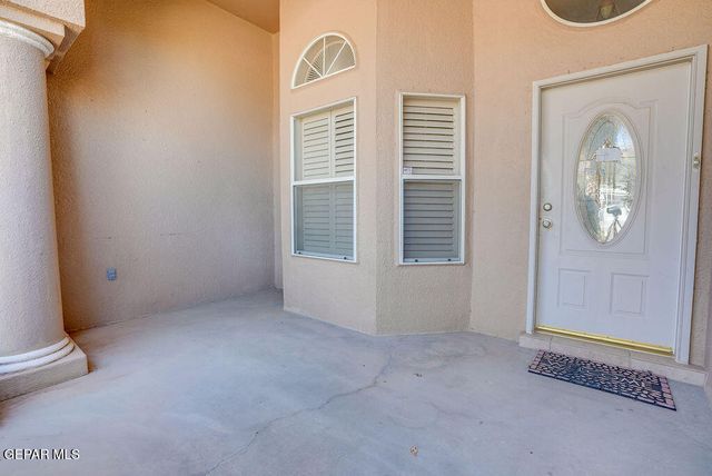 6724 DESERT CANYON Drive, El Paso, TX 79912
