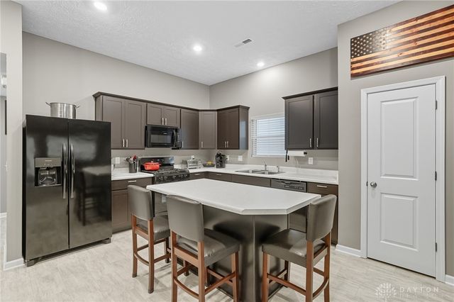 5025 Willow Road, Clayton, OH 45315