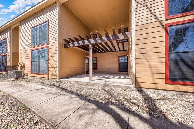 2410 S 2nd Street 841, Waco, TX 76706