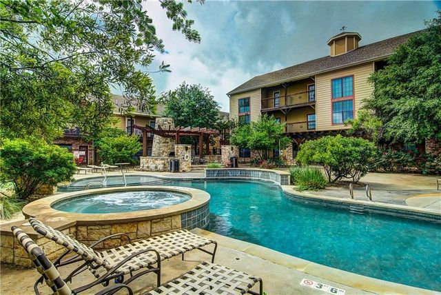 2410 S 2nd Street 841, Waco, TX 76706