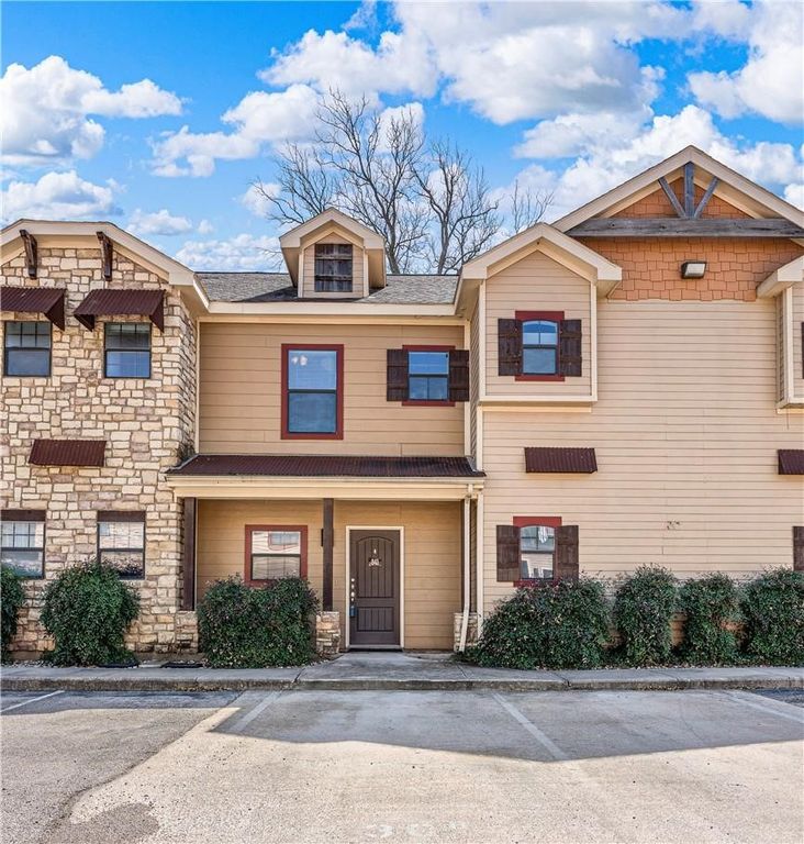 2410 S 2nd Street 841, Waco, TX 76706