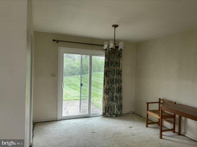 3501 QUEEN ANNE DR, Fairfax, VA 22030