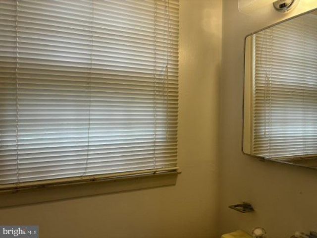 3501 QUEEN ANNE DR, Fairfax, VA 22030