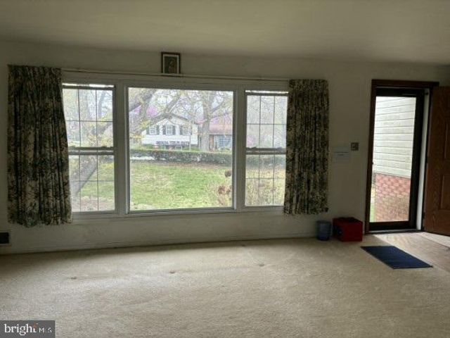 3501 QUEEN ANNE DR, Fairfax, VA 22030