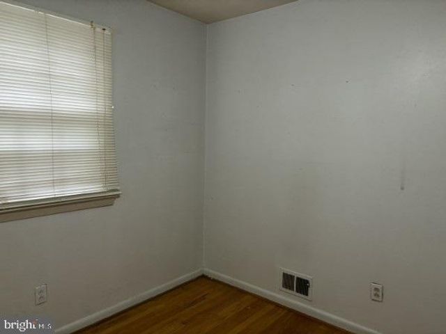 3501 QUEEN ANNE DR, Fairfax, VA 22030