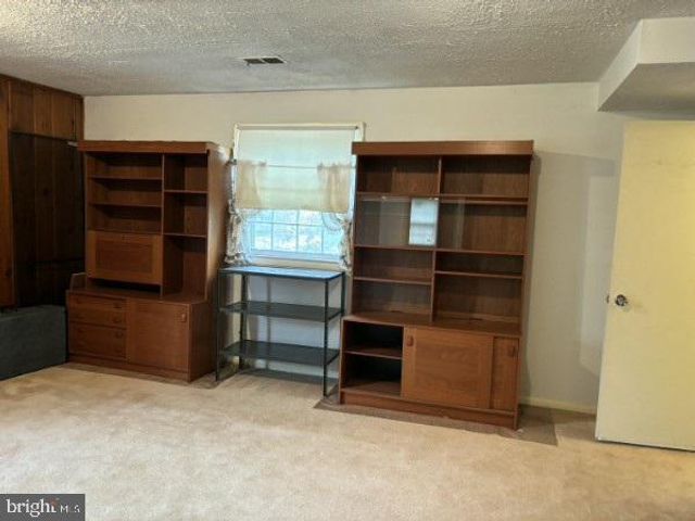 3501 QUEEN ANNE DR, Fairfax, VA 22030