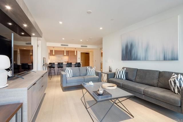 888 W E Street 306, San Diego, CA 92101