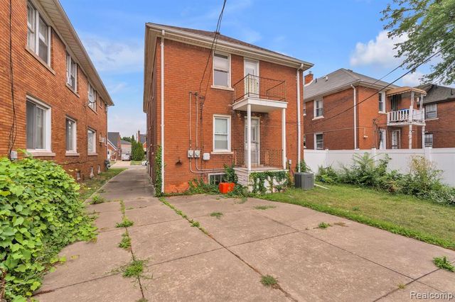 7313 Emanon Street, Dearborn, MI 48126