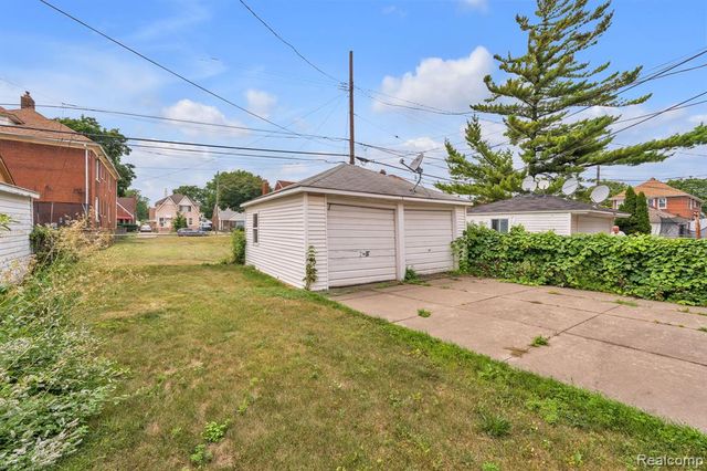7313 Emanon Street, Dearborn, MI 48126