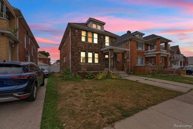 7313 Emanon Street, Dearborn, MI 48126