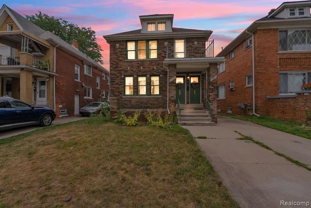 7313 Emanon Street, Dearborn, MI 48126