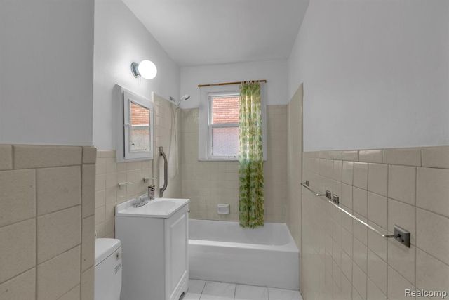 7313 Emanon Street, Dearborn, MI 48126