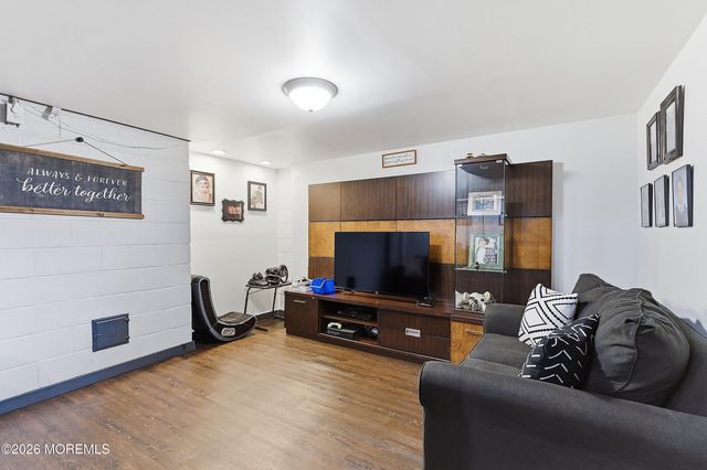 241 New Central Avenue, Jackson, NJ 08527