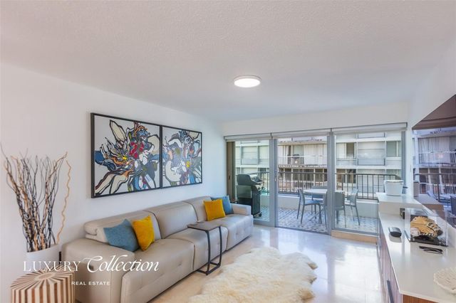 81 KING'S COURT 7-A, San Juan, PR 00911