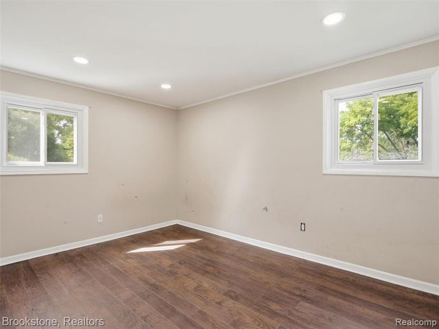 1926 Swaranne Drive, West Bloomfield, MI 48324