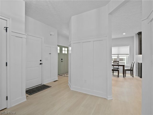 143 Town Centre Drive, Broadview Heights, OH 44147