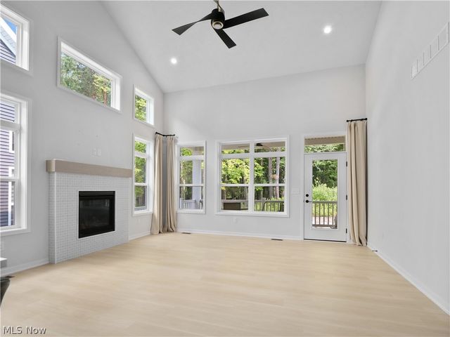 143 Town Centre Drive, Broadview Heights, OH 44147