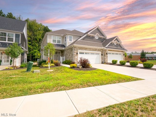 143 Town Centre Drive, Broadview Heights, OH 44147