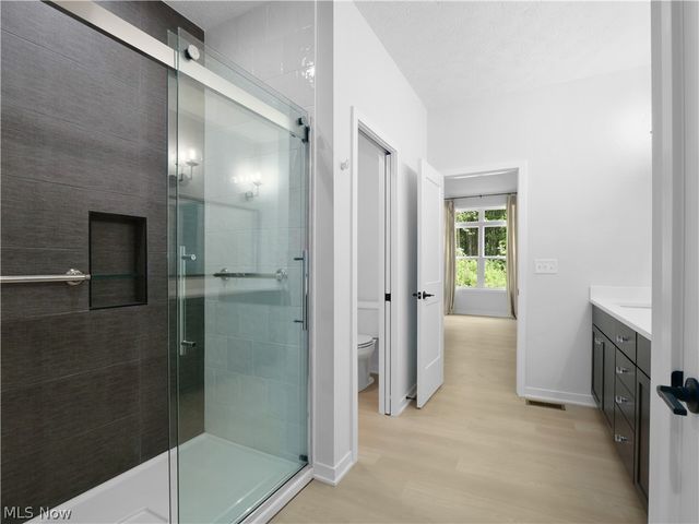 143 Town Centre Drive, Broadview Heights, OH 44147