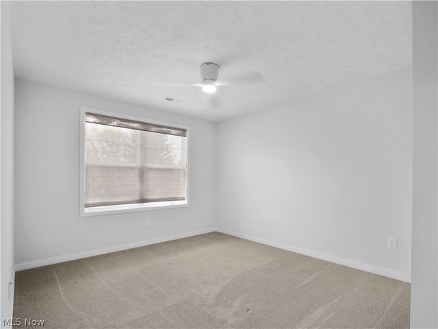 143 Town Centre Drive, Broadview Heights, OH 44147