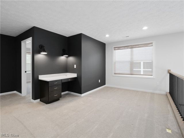 143 Town Centre Drive, Broadview Heights, OH 44147