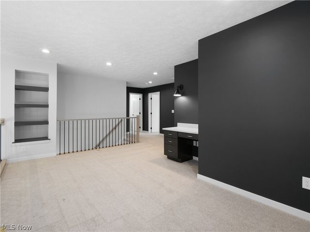 143 Town Centre Drive, Broadview Heights, OH 44147