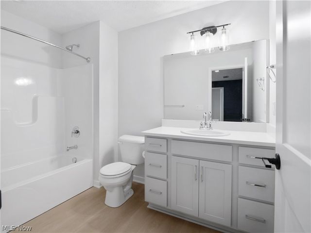 143 Town Centre Drive, Broadview Heights, OH 44147