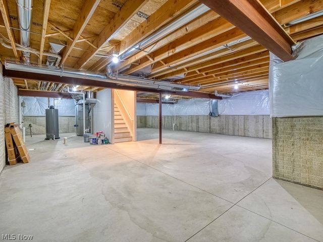 143 Town Centre Drive, Broadview Heights, OH 44147