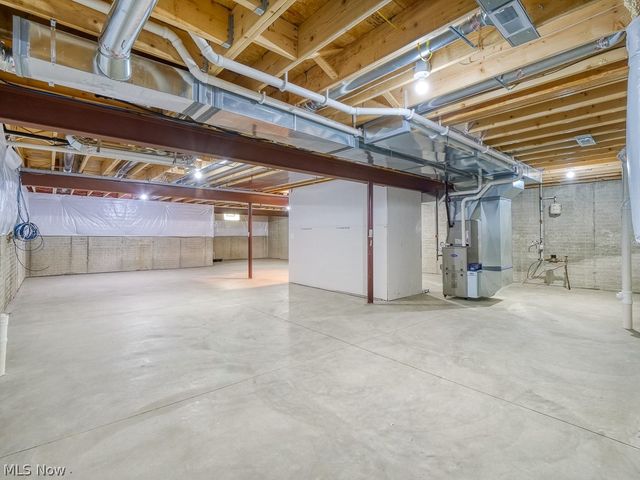 143 Town Centre Drive, Broadview Heights, OH 44147