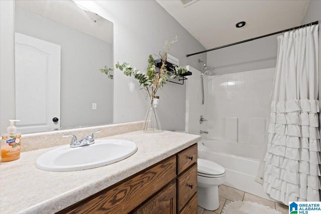226 THORNBERRY DRIVE, Hayden, AL 35079