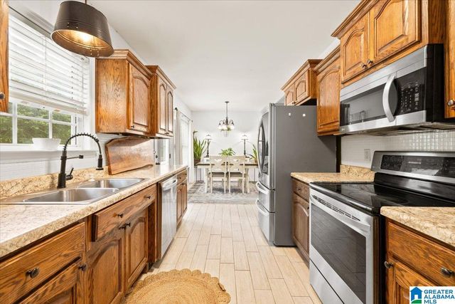 226 THORNBERRY DRIVE, Hayden, AL 35079