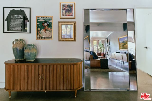 7211 Chelan Way, Los Angeles, CA 90068