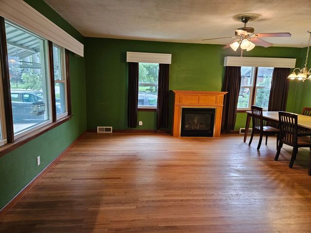 3601 30th Street, Rock Island, IL 61201