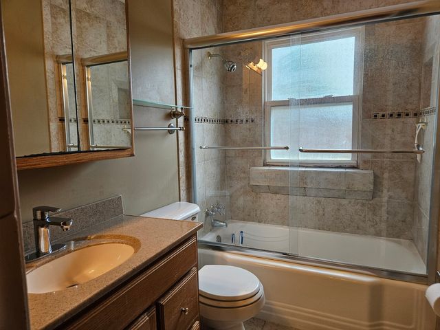 3601 30th Street, Rock Island, IL 61201