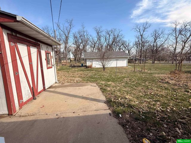 516 W 2nd Street, Wakefield, NE 68784