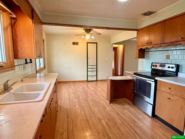 516 W 2nd Street, Wakefield, NE 68784