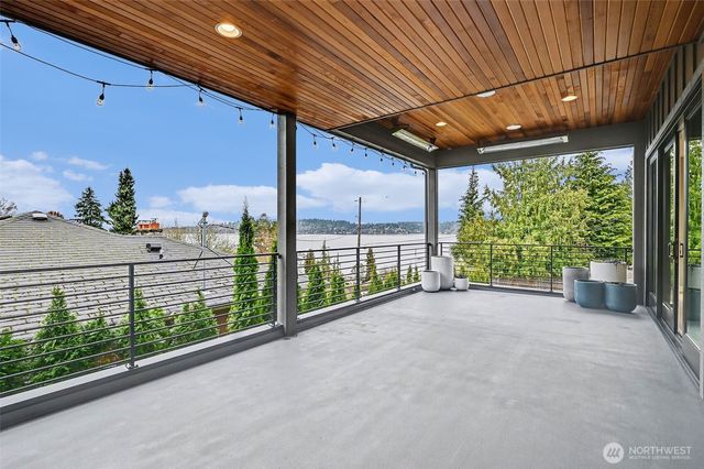 4615 52nd Avenue S, Seattle, WA 98118