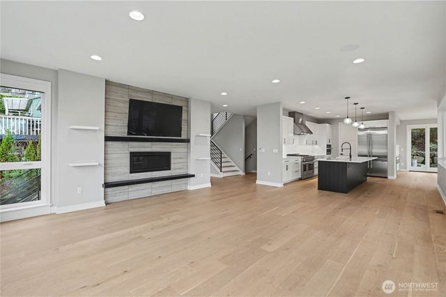 4615 52nd Avenue S, Seattle, WA 98118