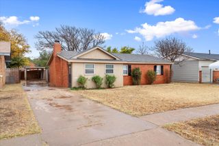 131 Elgin Avenue, Levelland, TX 79336
