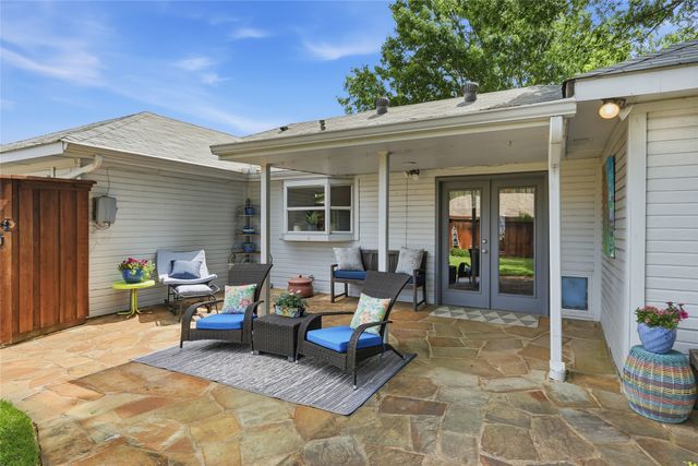 810 Sylvan Creek Drive, Lewisville, TX 75067