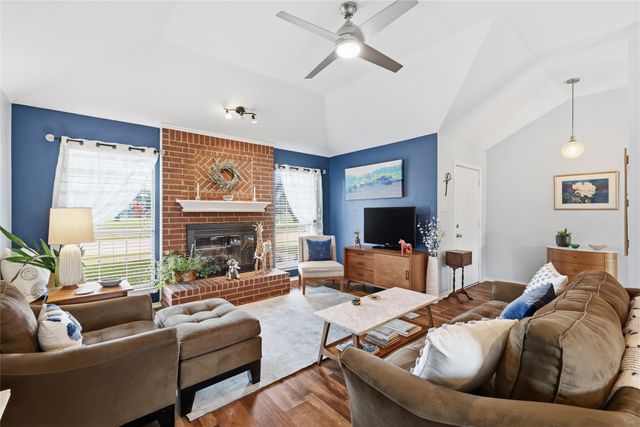 810 Sylvan Creek Drive, Lewisville, TX 75067