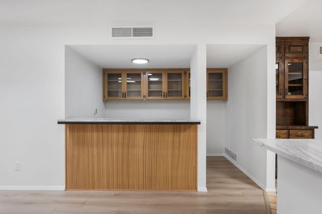 2718 Cagua Drive NE, Albuquerque, NM 87110