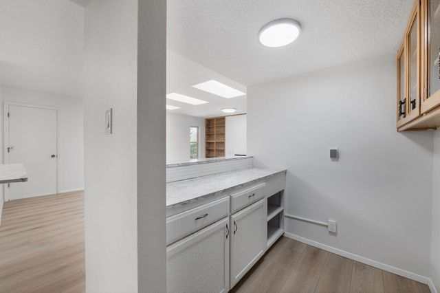 2718 Cagua Drive NE, Albuquerque, NM 87110