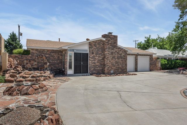 2718 Cagua Drive NE, Albuquerque, NM 87110