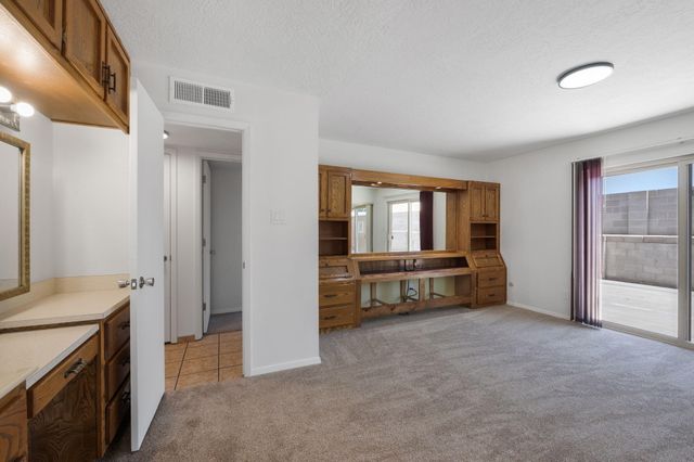 2718 Cagua Drive NE, Albuquerque, NM 87110