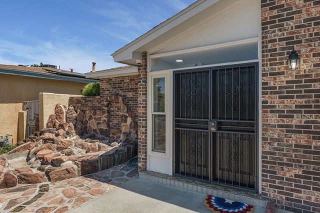 2718 Cagua Drive NE, Albuquerque, NM 87110