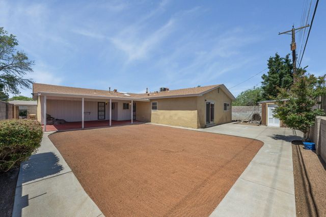 2718 Cagua Drive NE, Albuquerque, NM 87110