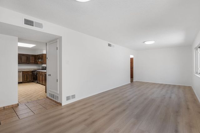2718 Cagua Drive NE, Albuquerque, NM 87110
