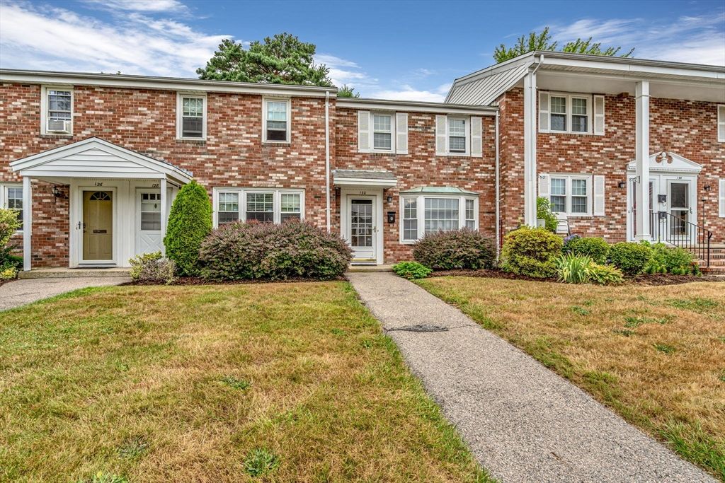 130 Coventry Circle 130, Brockton, MA 02301