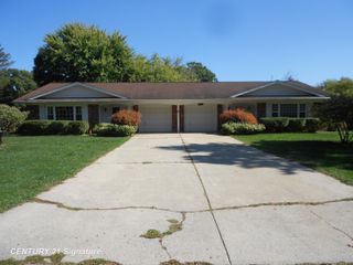 241 Harrow Lane, Saginaw, MI 48638
